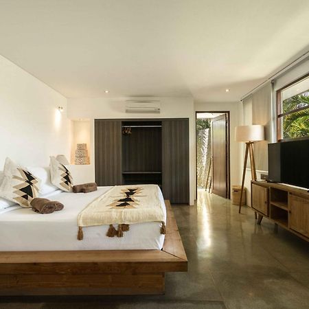 La Joya Biu Biu Resort جيمباران المظهر الخارجي الصورة
