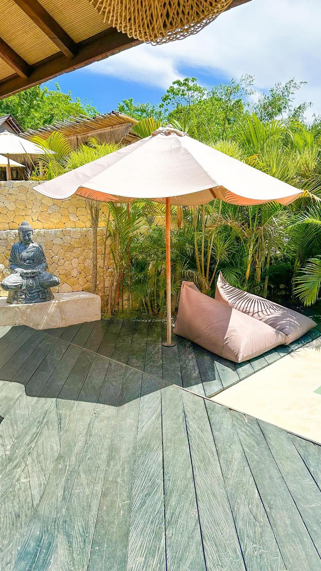 La Joya Biu Biu Resort جيمباران الغرفة الصورة