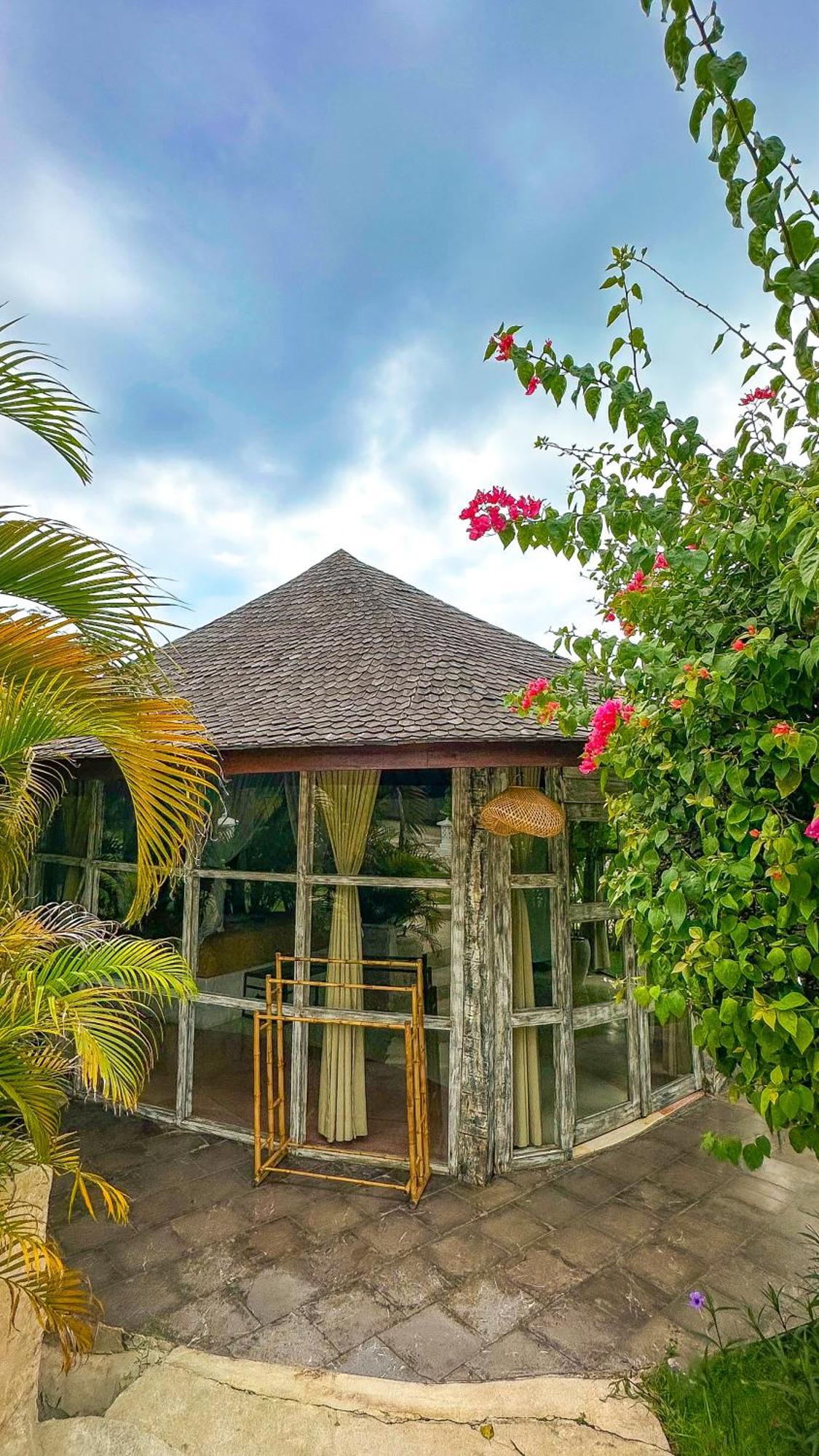 La Joya Biu Biu Resort جيمباران الغرفة الصورة