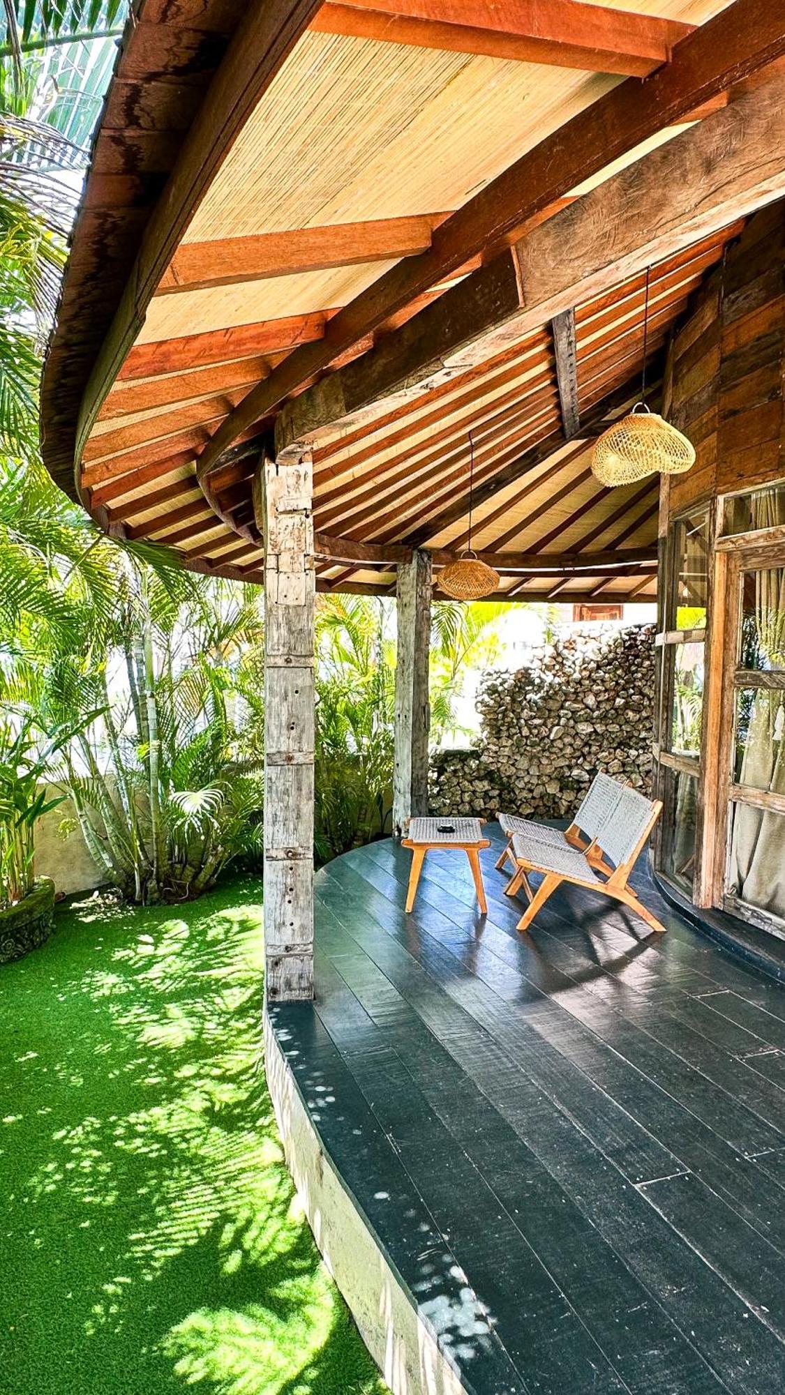 La Joya Biu Biu Resort جيمباران الغرفة الصورة