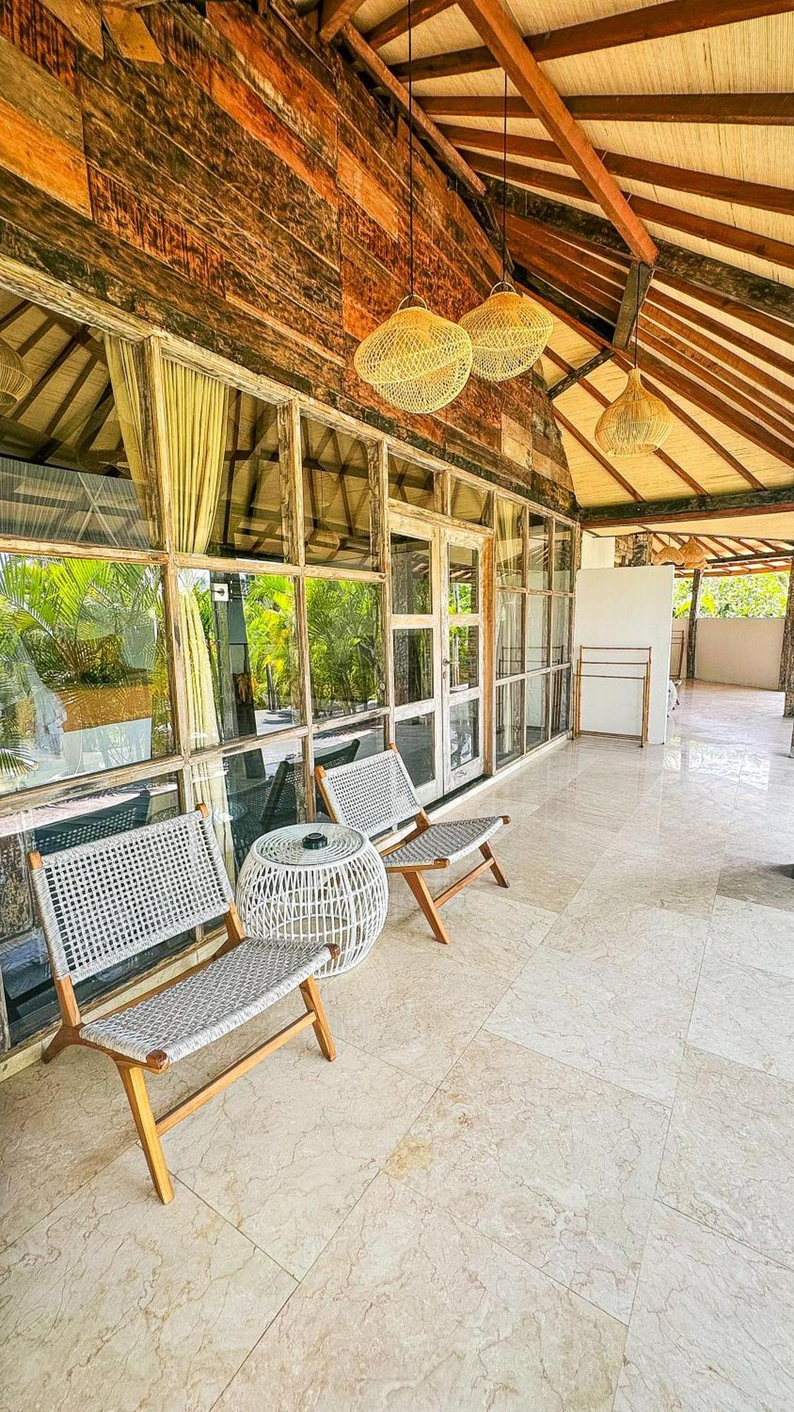 La Joya Biu Biu Resort جيمباران الغرفة الصورة